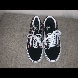 Vans Women’s Floral Old Skool Sneaker